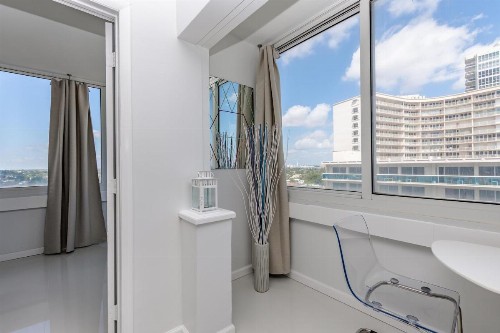 Ocean Beach Condo 3BR On the Sand 911 - image 6