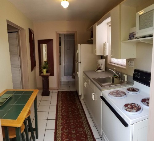INN LEATHER GUEST HOUSE-GAY MALE ONLY - image 5