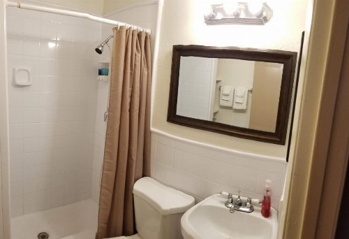 INN LEATHER GUEST HOUSE-GAY MALE ONLY - image 6