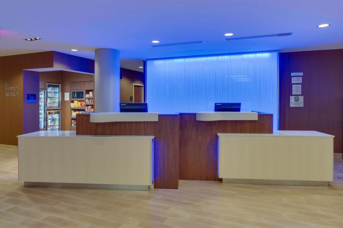 Fairfield Inn & Suites By Marriott Fort Lauderdale Downtown/Las Olas - image 4