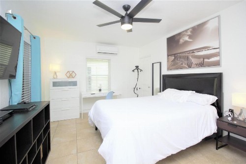 Tropical Getaway Studio-628B - image 10