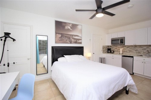 Tropical Getaway Studio-628B - image 5