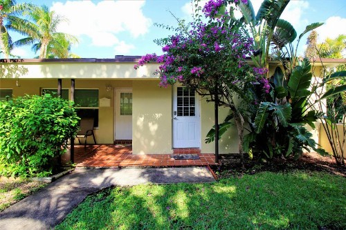 Tropical Getaway Studio-628B - image 8