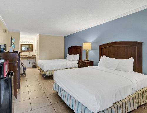 Fort Lauderdale Grand Hotel - image 11