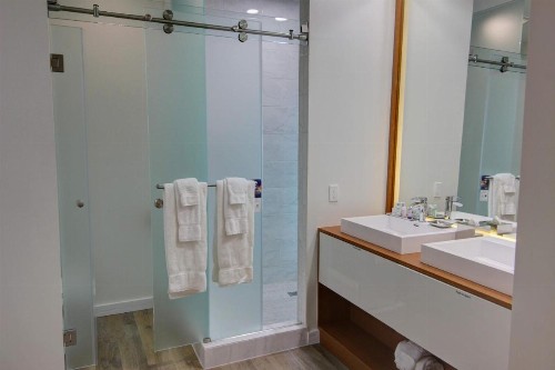 TRYP by Wyndham Maritime Fort Lauderdale - image 3