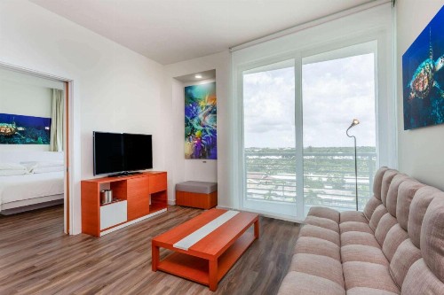 TRYP by Wyndham Maritime Fort Lauderdale - image 36