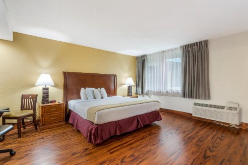 Ocean Reef Hotel - image 14