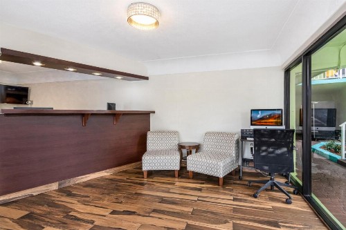 Ocean Reef Hotel - image 30