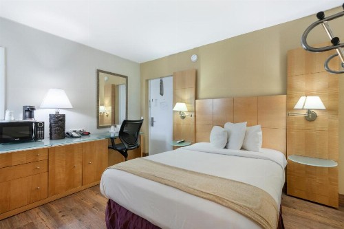 Ocean Reef Hotel - image 46