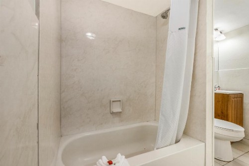 Ocean Reef Hotel - image 50