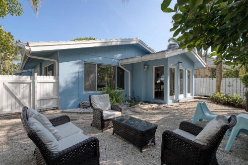 Sensational Seaside Home - image 1