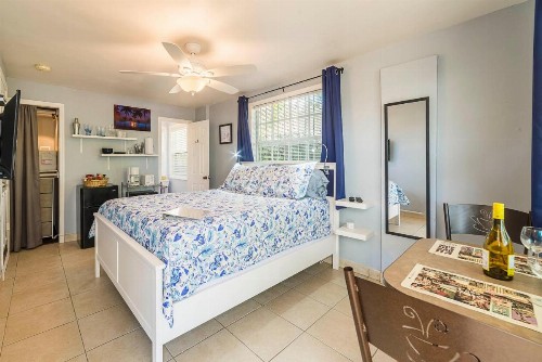 The Blue Door Inn - image 3