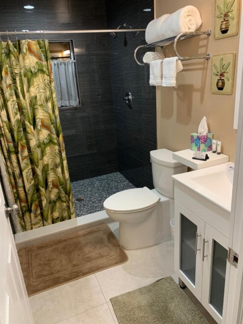 Fantasy Island Inn Caters to Men - image 11