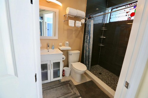Fantasy Island Inn Caters to Men - image 15
