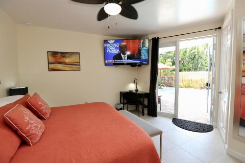 Fantasy Island Inn Caters to Men - image 17