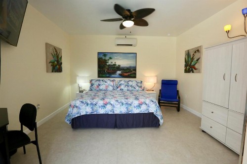 Fantasy Island Inn Caters to Men - image 4