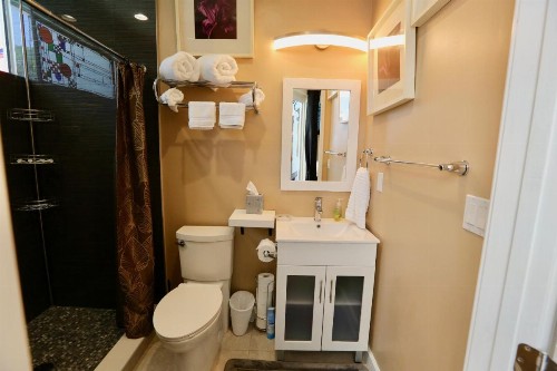 Fantasy Island Inn Caters to Men - image 5