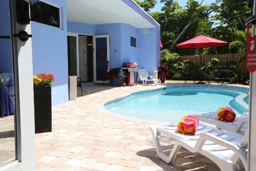 Fantasy Island Inn Caters to Men - image 7