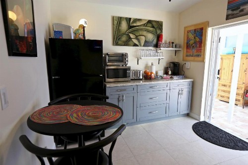 Fantasy Island Inn Caters to Men - image 9