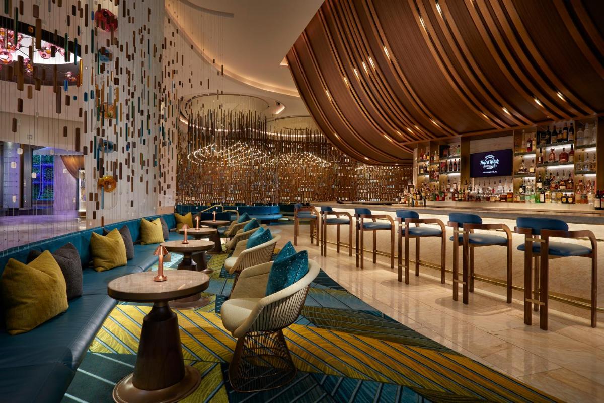 The Guitar Hotel at Seminole Hard Rock Hotel & Casino - image 4