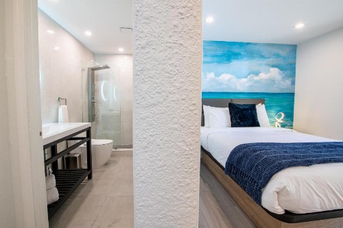 The Lauderdale Boutique Hotel - image 2