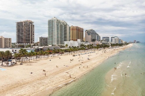 Luxe Waterfront Ft Lauderdale Condo with Beach and Pool - image 1