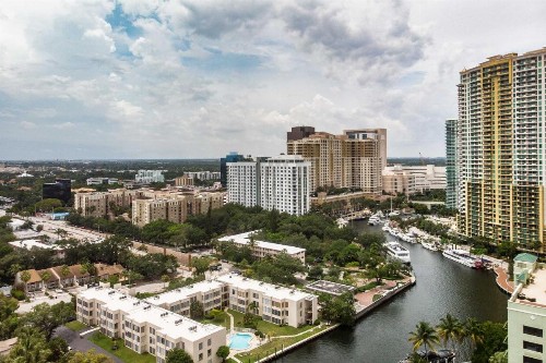 Luxe Waterfront Ft Lauderdale Condo with Beach and Pool