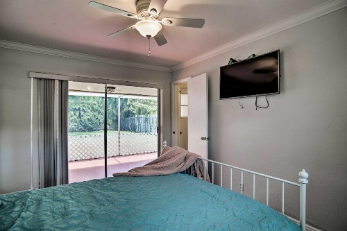 Sleepy River Gem with Pool Less Than 4Mi to Lauderdale Beaches - image 12