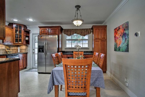 Sleepy River Gem with Pool Less Than 4Mi to Lauderdale Beaches - image 6