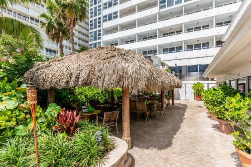 Ocean Beach Condo 3BR On the Sand 811 - image 11