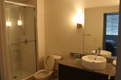 Riverwalk Apartments 30 Day Stays - image 6
