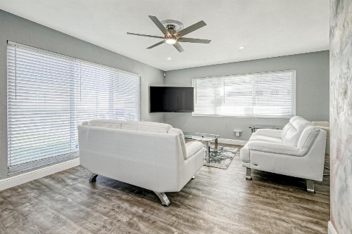 Florida Breeze - image 7