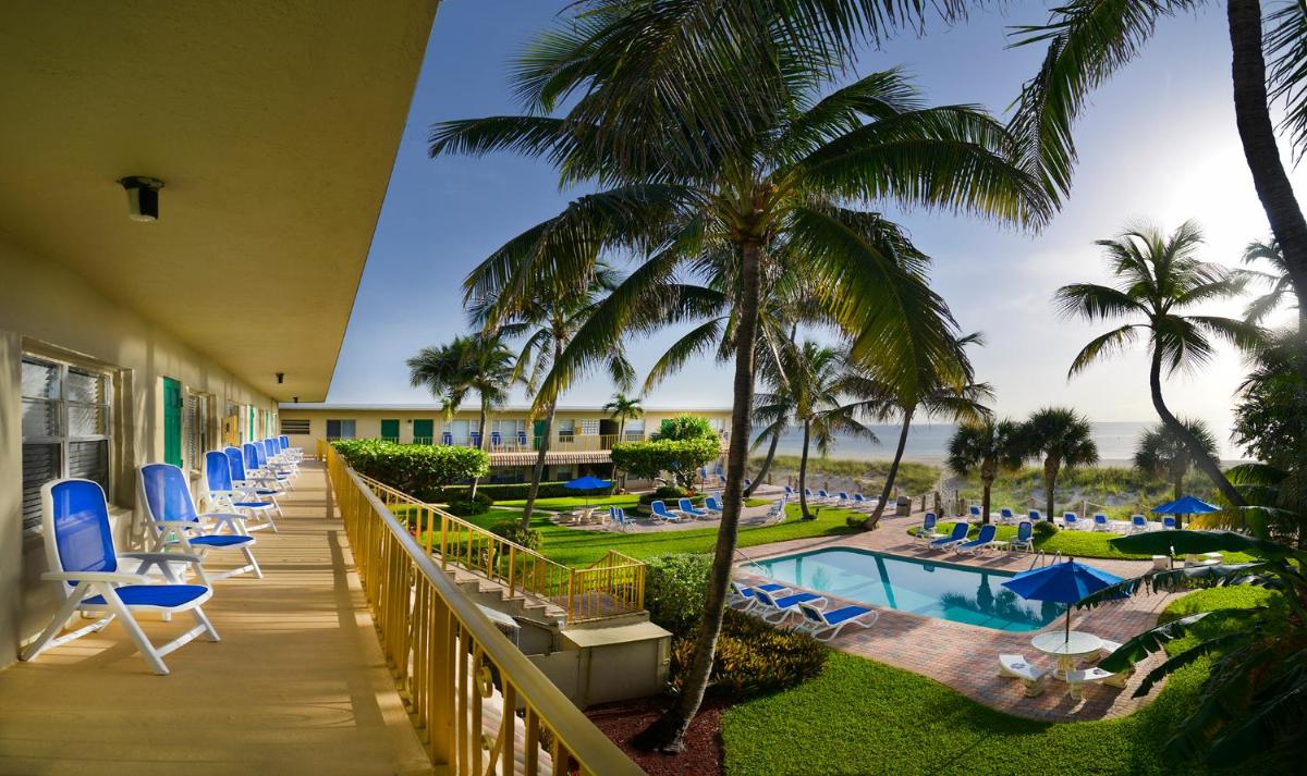 Tropic Seas Resort - main image