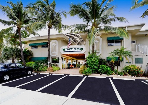 Tropic Seas Resort - image 6