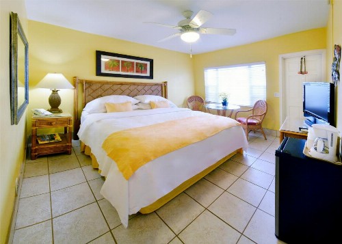 Tropic Seas Resort - image 8