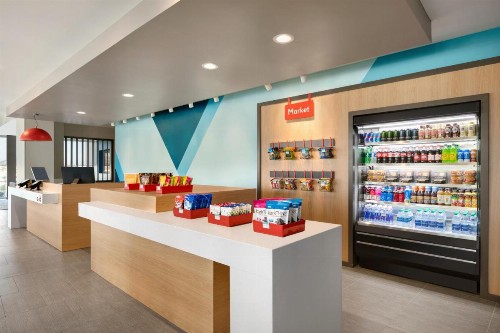 avid hotels - Ft Lauderdale Airport - Cruise an IHG Hotel - image 11