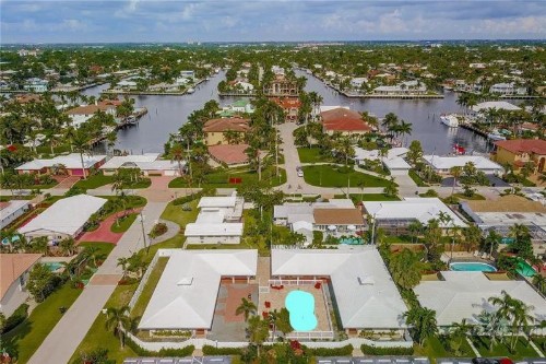 +Dolphin Isles Resort