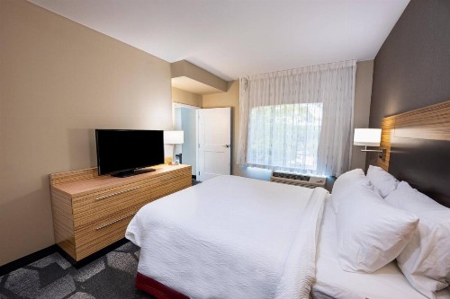 TownePlace Suites by Marriott Fort Mill at Carowinds Blvd - image 20