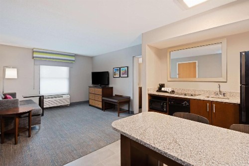 Hampton Inn & Suites Fort Myers Beach/Sanibel Gateway - image 19