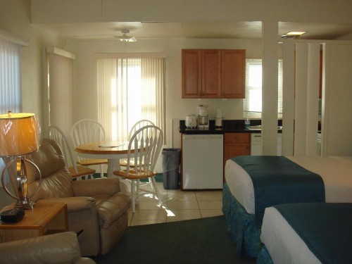 Beach Shell Inn - image 9