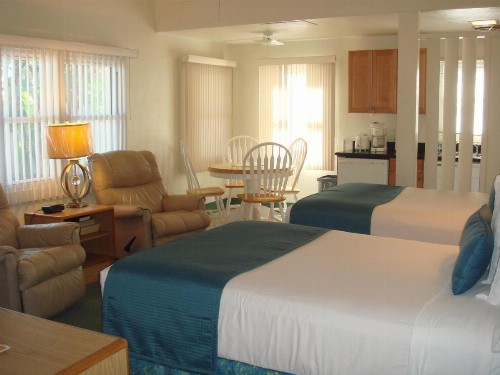 Beach Shell Inn - image 7