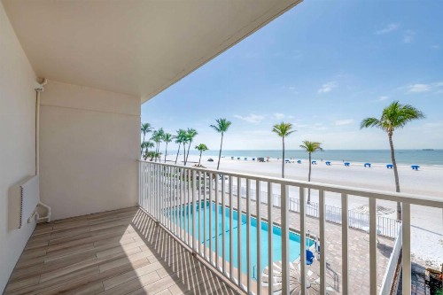 Best Western Plus Beach Resort - image 18