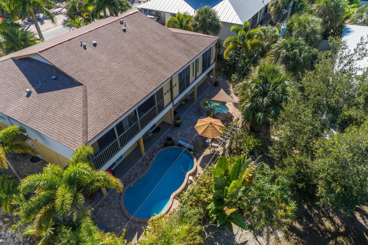 Island Hideaway Luxury Suites - image 2