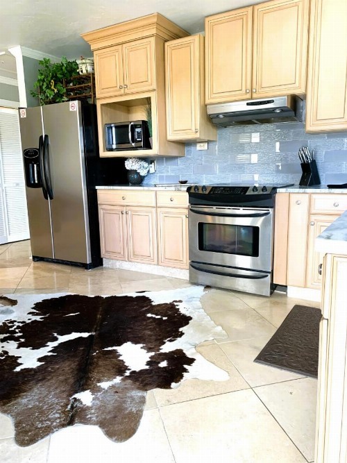 Island Hideaway Luxury Suites - image 18