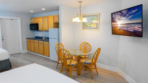 Lighthouse Resort: Inn & Suites - image 28