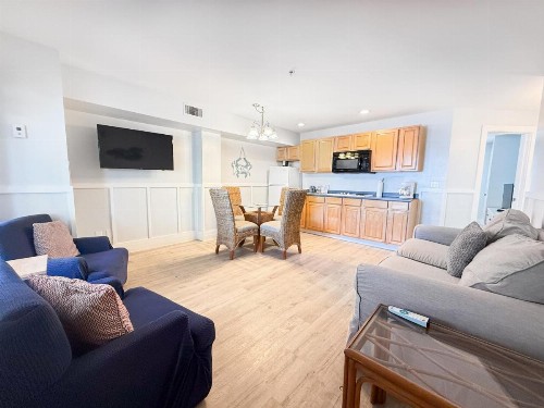 Lighthouse Resort: Inn & Suites - image 6