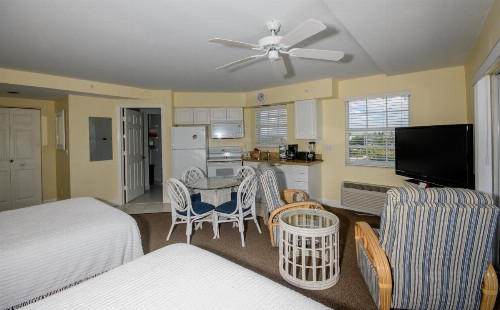 Edison Beach House - image 41