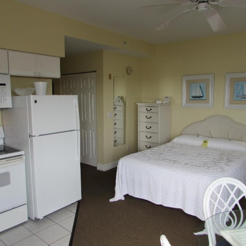 Edison Beach House - image 43