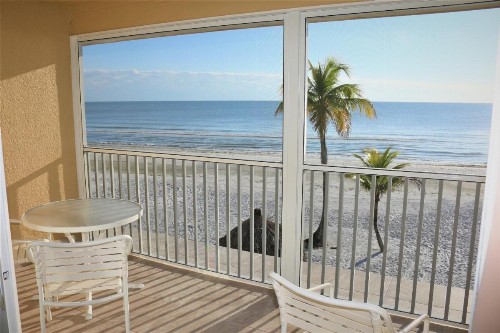 Tiki On The Beach - image 9
