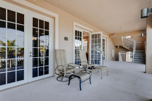 Whitecap Condo Beachfront Splendor - image 9